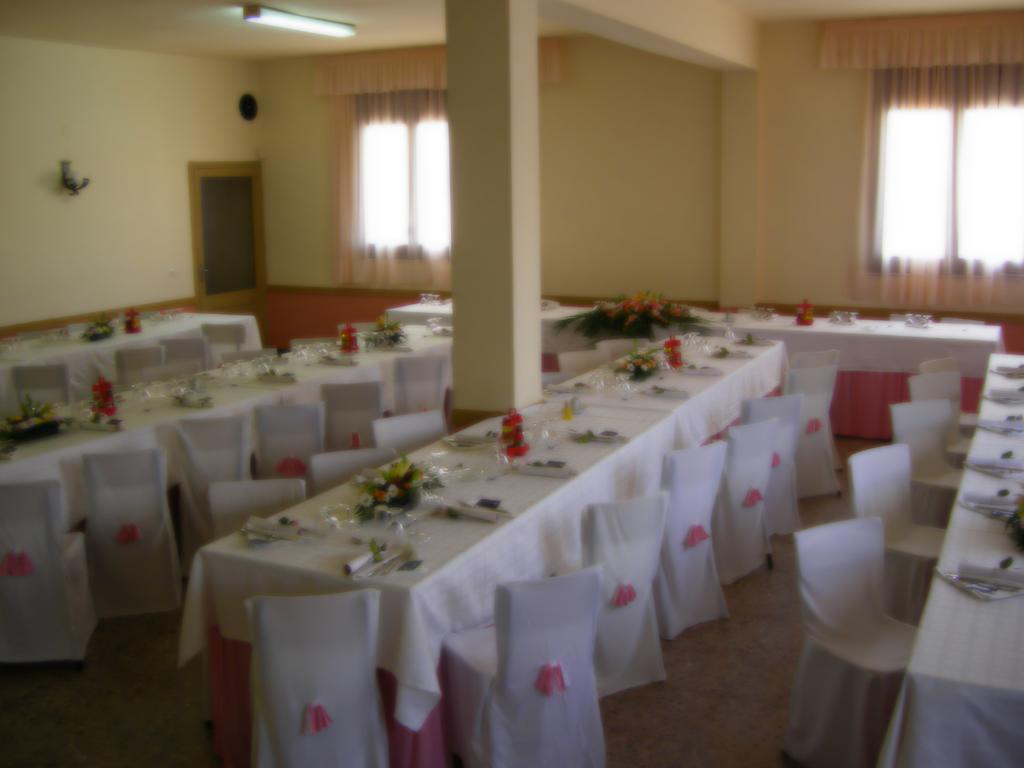 Hostal Roca Fayón Εξωτερικό φωτογραφία