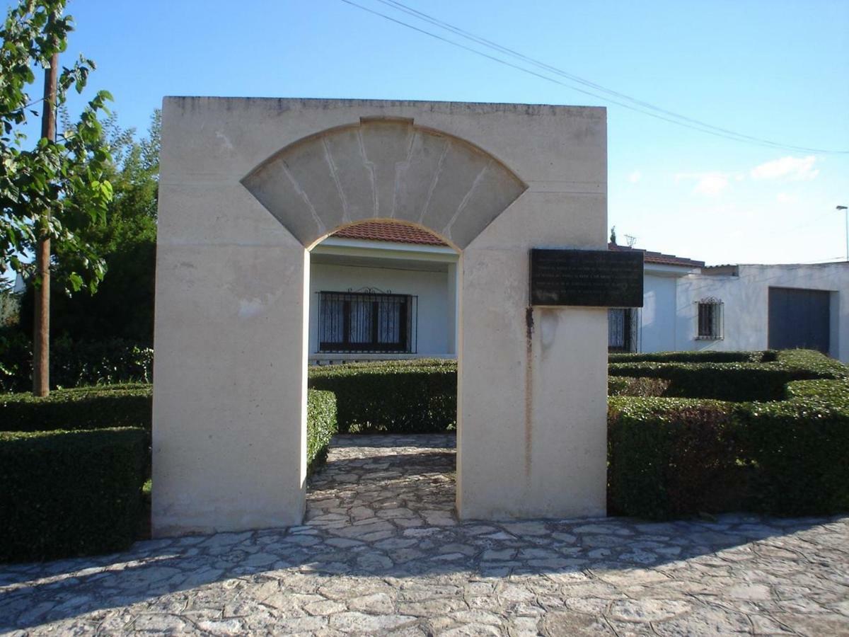 Hostal Roca Fayón Εξωτερικό φωτογραφία